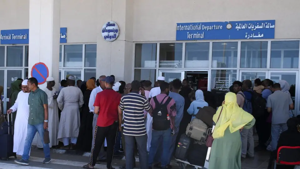 ارتفاع جديد بأسعار تذاكر الطيران في السودان مع تراجع قيمة الجنيه